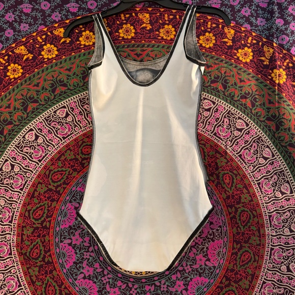 Blackmilk Clothing- Three Faces Swim- Size Small- PC - Picture 5 of 7
